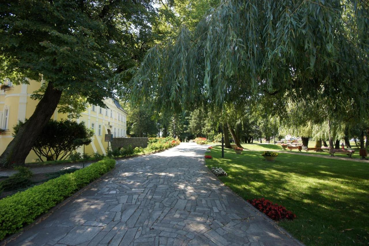 Hotel Zamek Chalupki מראה חיצוני תמונה